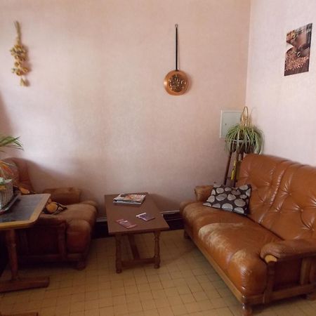 Le Soleil D'Or Hotel Vimoutiers Екстериор снимка