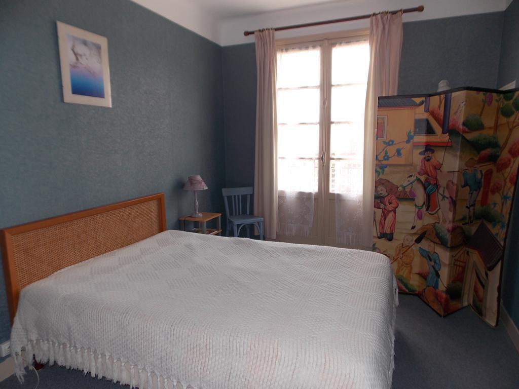 Le Soleil D'Or Hotel Vimoutiers Екстериор снимка