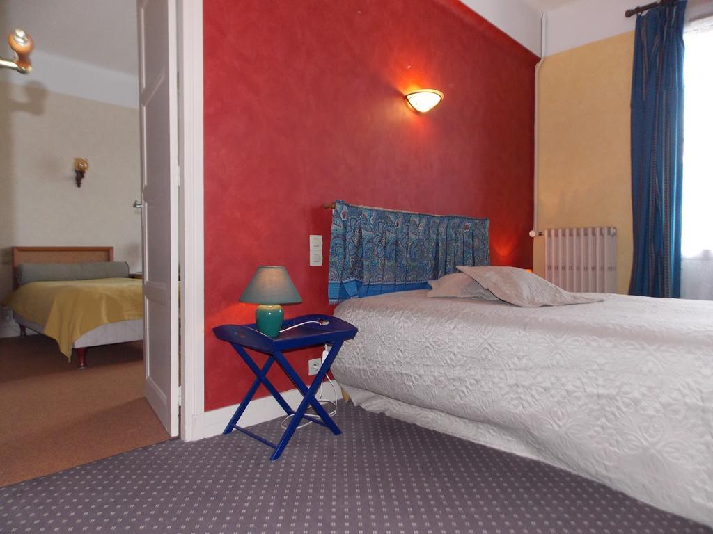 Le Soleil D'Or Hotel Vimoutiers Екстериор снимка